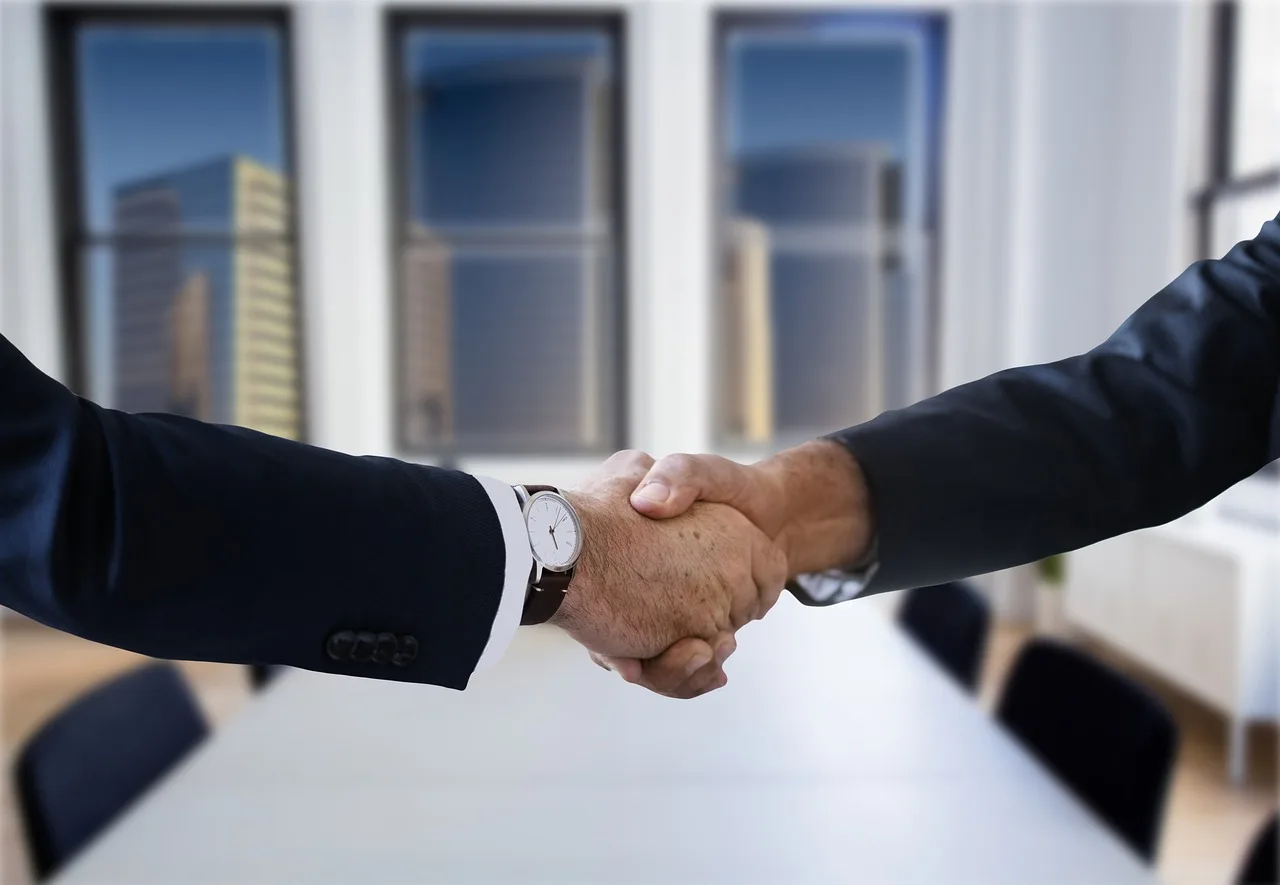 shaking hands, handshake, hands, work, shake hands, negotiation, finger, business people, collaboration, friendship, together, binding, compatible, conclusion, liability, men's suit, office, business, symbol, promise, teamwork, team, shaking hands, shaking hands, handshake, handshake, handshake, handshake, handshake, shake hands, shake hands, negotiation, negotiation. Structuring an earnout when selling a business: stage order, the 12 to 24 month window, Section 1060