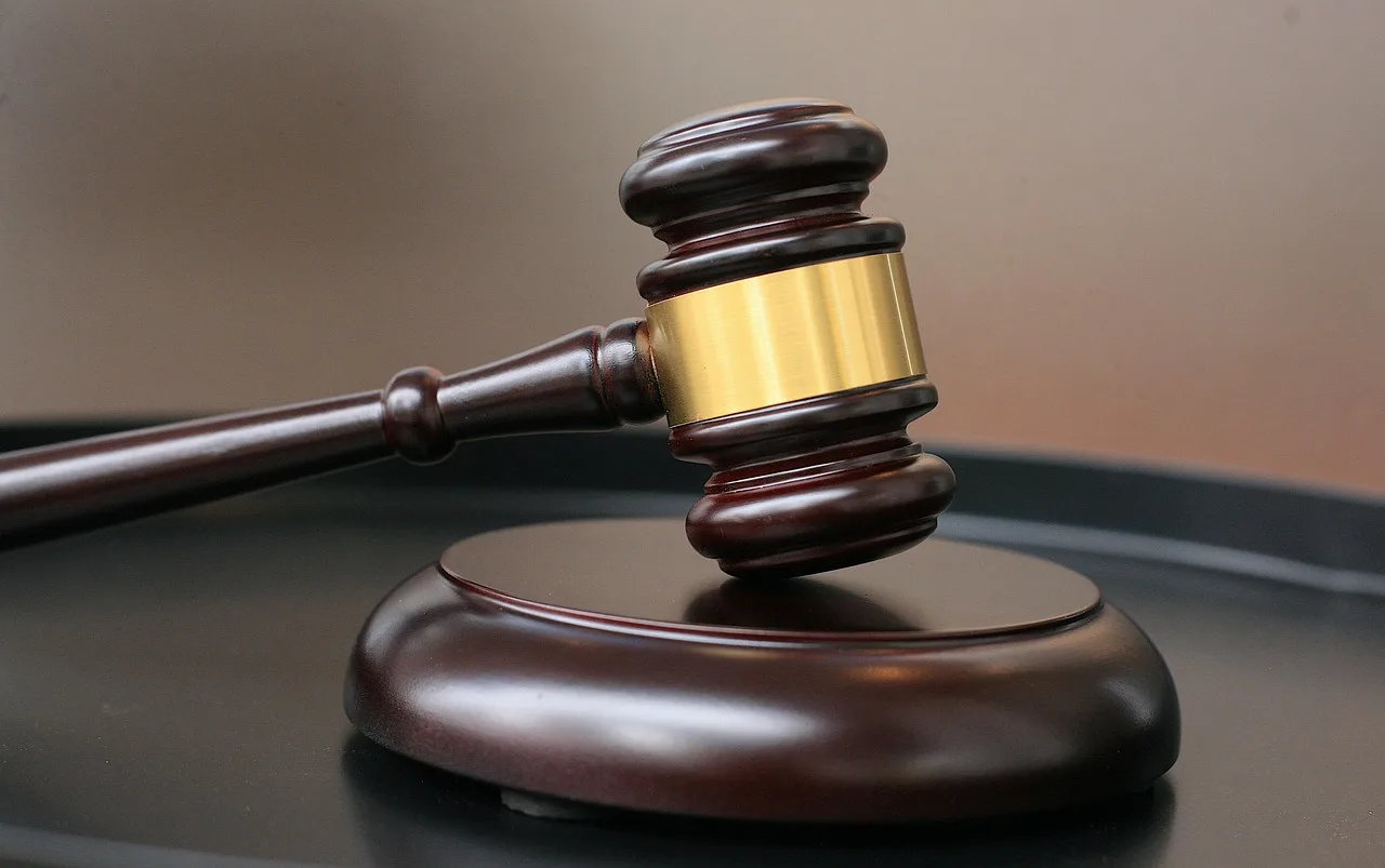 gavel, justice, judge, courtroom, lawsuit, law, regulation, symbol, america, lawyer, libra, liberty, scales, themis, civil, sheriff, legal, contract, merger, corporation, gavel, gavel, gavel, gavel, gavel, courtroom, courtroom, courtroom, lawsuit, lawsuit, lawyer, legal. Hart-Scott-Rodino filing thresholds and what US sellers must disclose